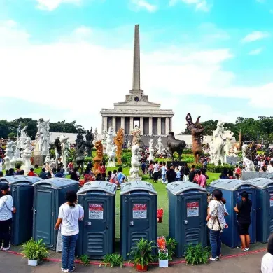 Seni Rupa & Toilet Portable: Kombinasi Unik
